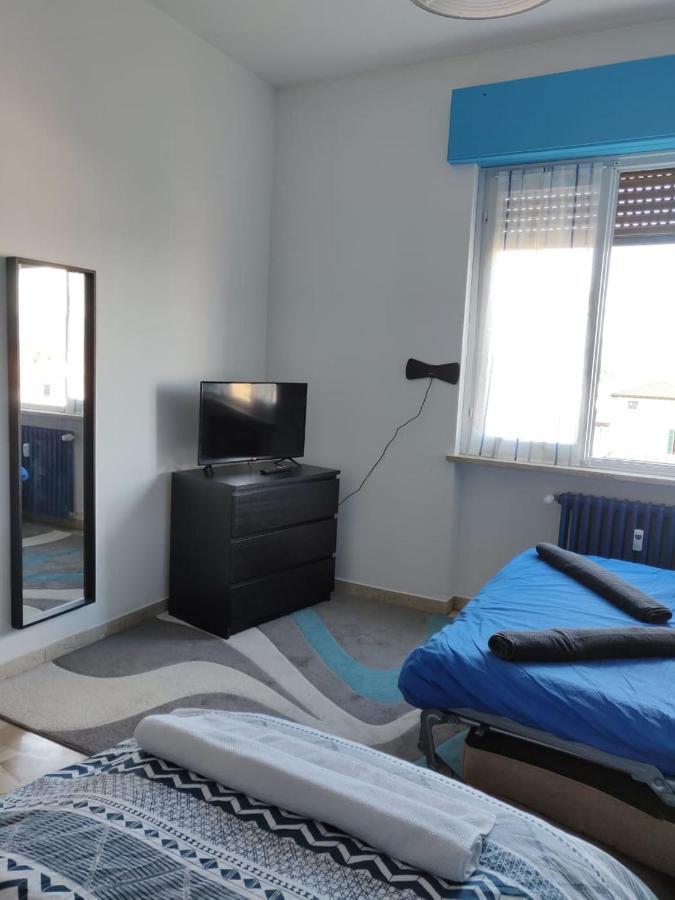Helloguesthouse Olgiate Comasco المظهر الخارجي الصورة