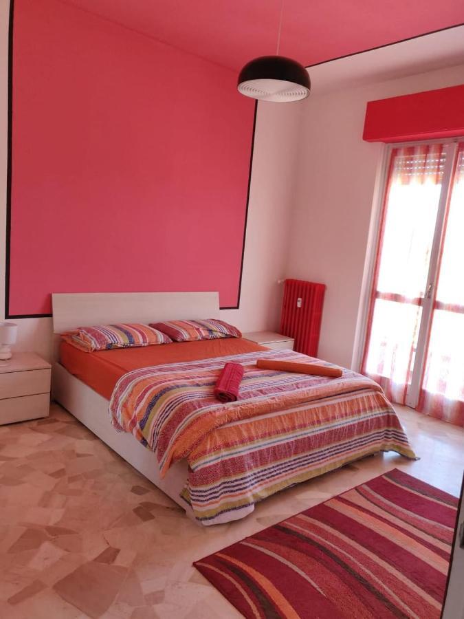 Helloguesthouse Olgiate Comasco المظهر الخارجي الصورة